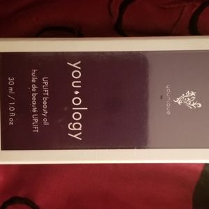 Younique uplift beauty oil